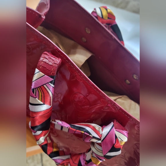 (2) authentic Louis Vuitton Vernis Purses! - Picture 6 of 16
